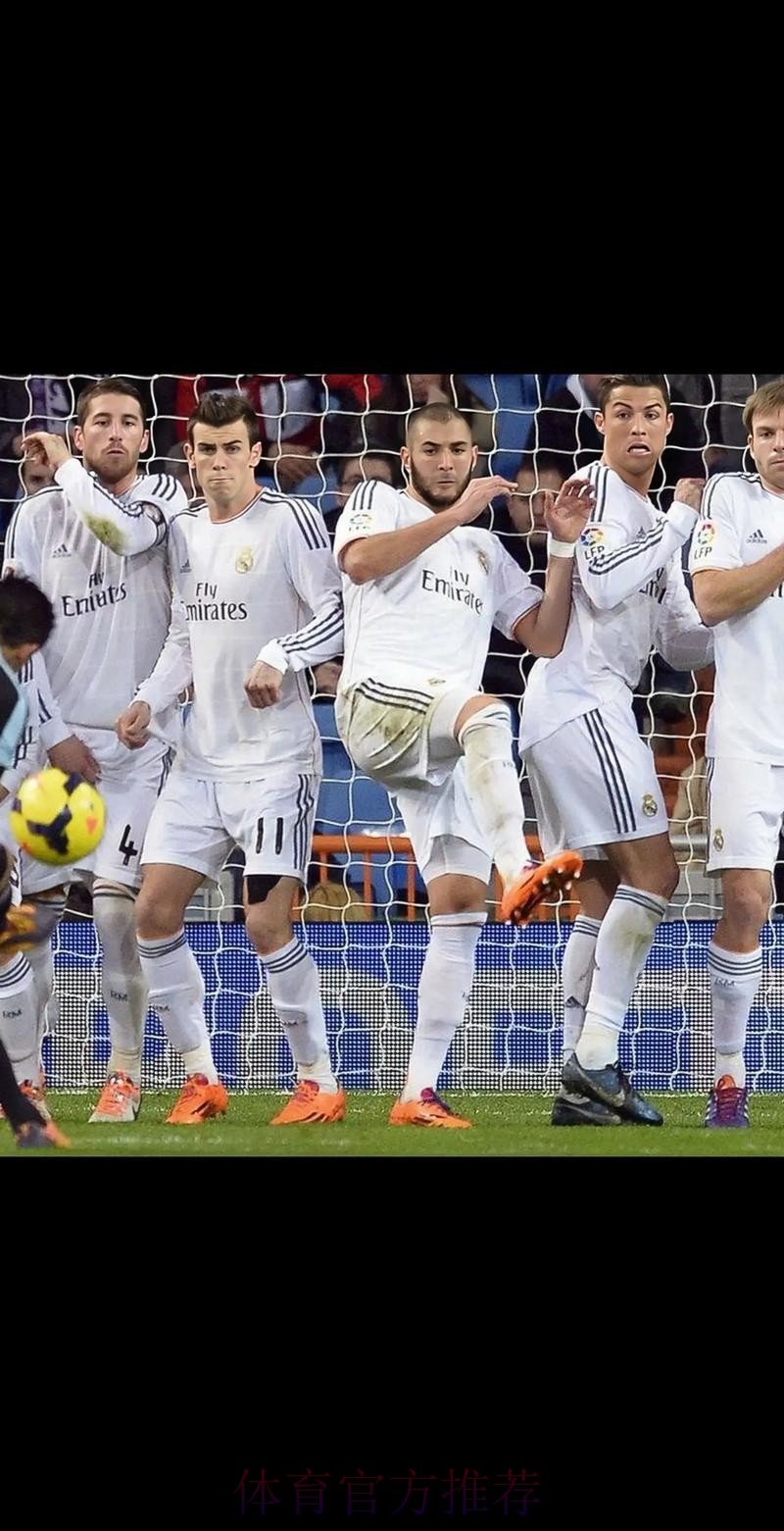 法媒:如果能顺利出售贝尔 皇马将努力引进马赫雷斯 法媒:如果能顺利出售贝尔 皇马将努力引进马赫雷斯